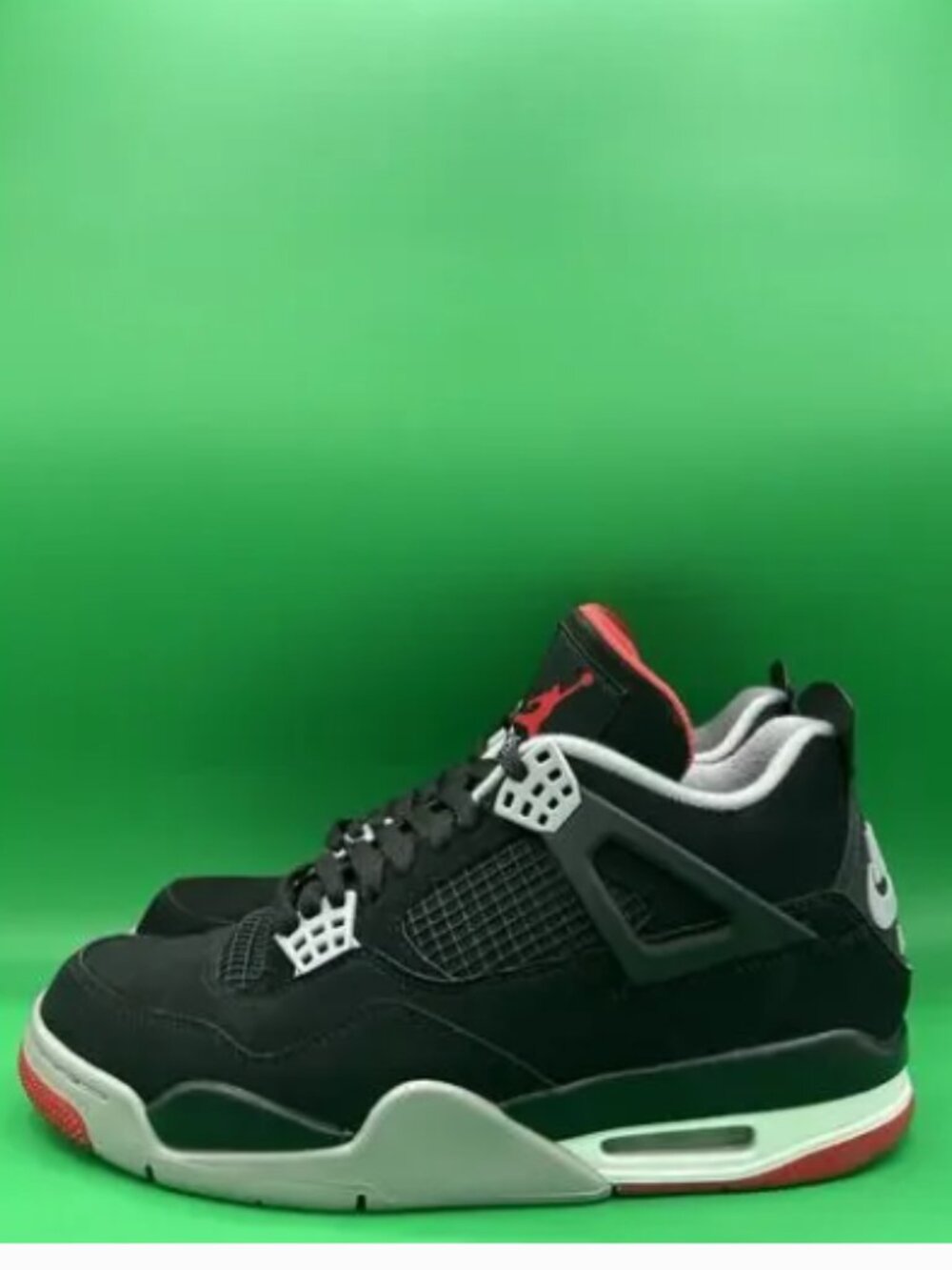 Air Jordan 4 Retro “Bred”